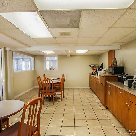 Rodeway Inn エフィングハム エクステリア 写真
