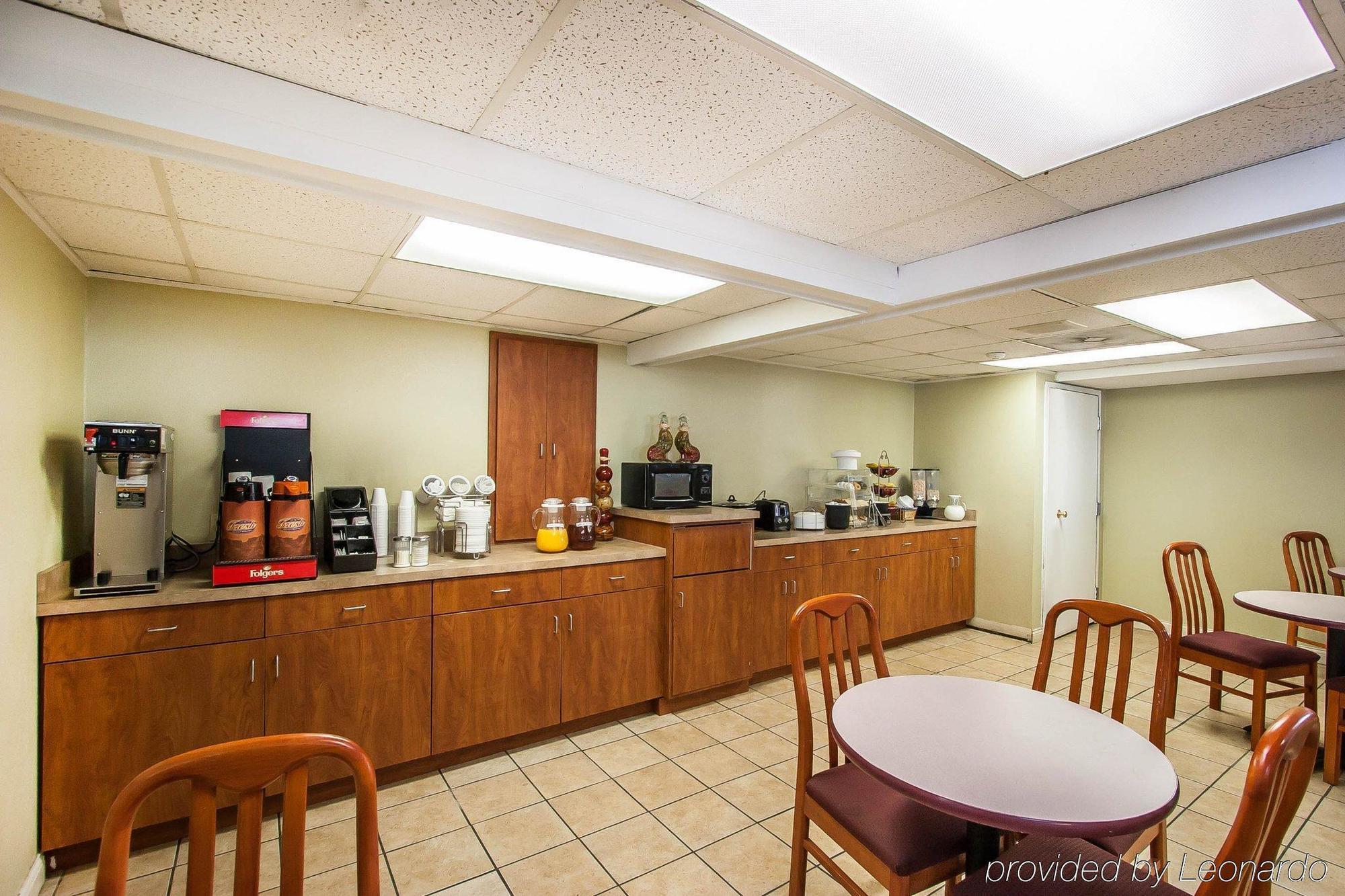 Rodeway Inn エフィングハム エクステリア 写真